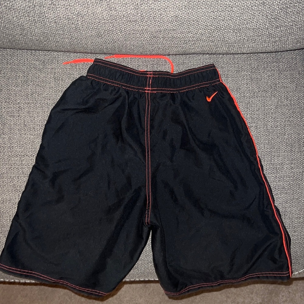 Boy's Nike swim trunks - Large - Blk/Orange - Picture 2 of 7